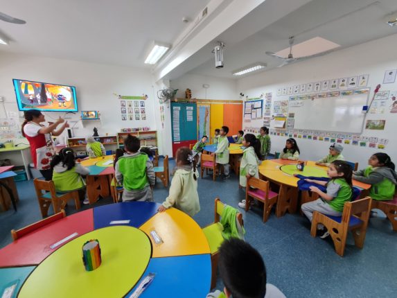 Aprendiendo inglés en el Jardín Infantil Hispano Británico