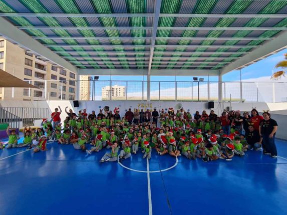 El Jardín Infantil Hispano Británico se llena de música y magia navideña