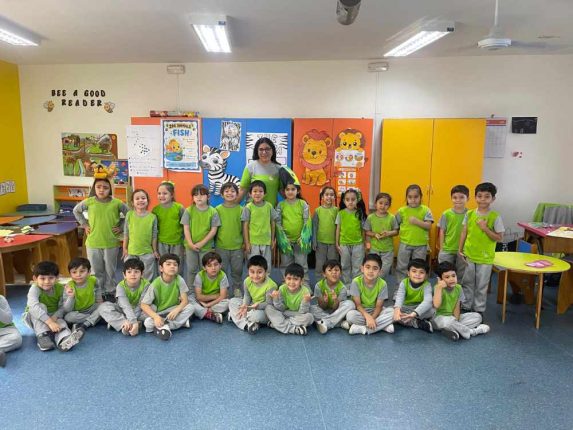 ¡Nuestros pequeños exploradores presentaron sus animales favoritos en inglés!